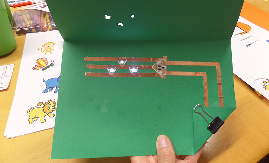 three leds paper circuit